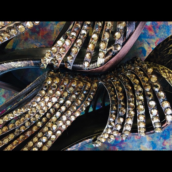 Zigi Soho Animal Print Rhinestone Stiletto Heels 8 - Picture 8 of 8